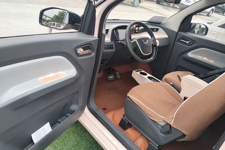 Used Wuling Hongguang MINIEV 2021 Macaron Premium Model – Lithium Iron Phosphate Driver Seat