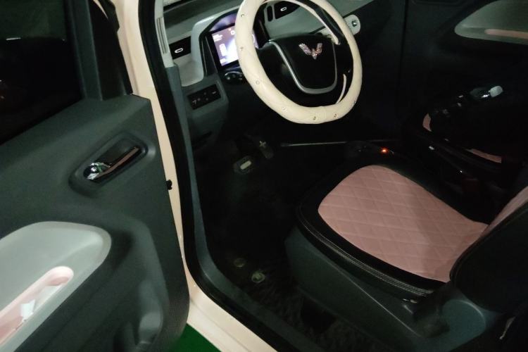 Used Wuling Hongguang MINIEV 2021 Macaron Premium Model – Lithium Iron Phosphate Driver Seat