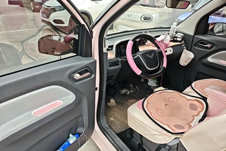 Used Wuling Hongguang MINIEV 2021 Macaron Premium Model – Lithium Iron Phosphate Driver Seat