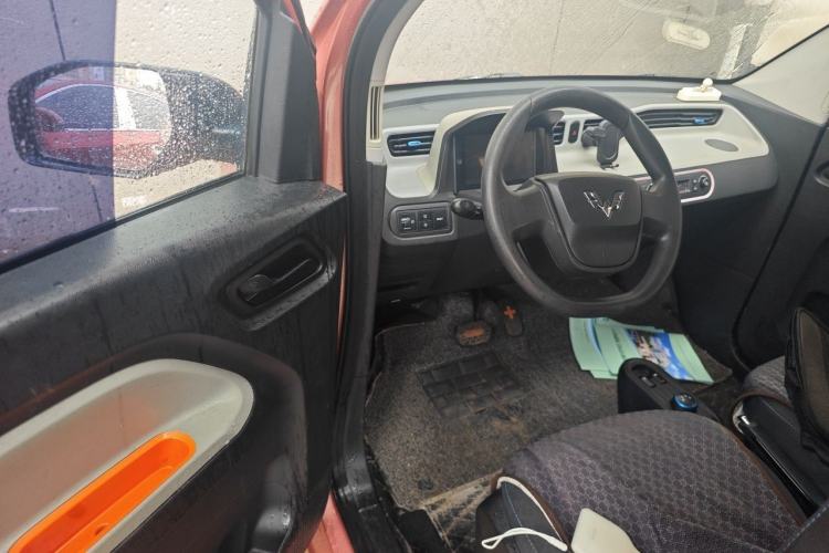 Used Wuling Hongguang MINIEV 2021 Macaron Premium Model – Lithium Iron Phosphate Driver Seat