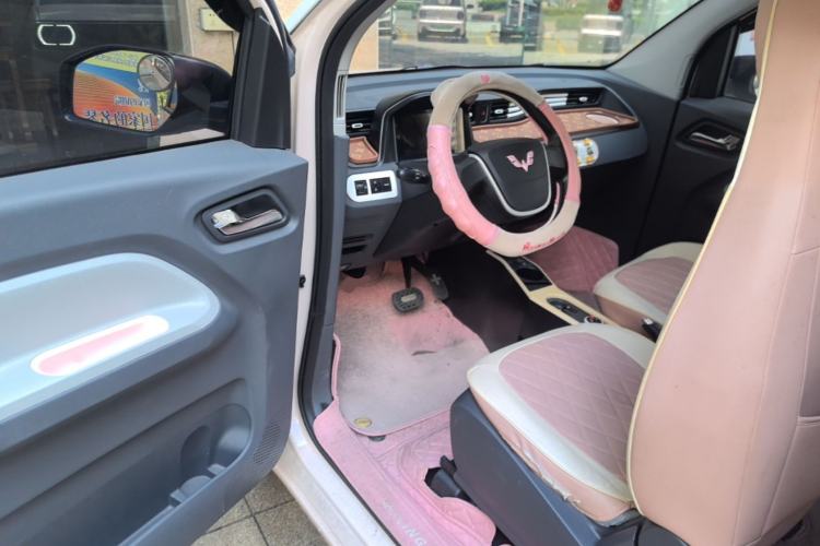 Used Wuling Hongguang MINIEV 2021 Macaron Premium Model – Lithium Iron Phosphate Driver Seat