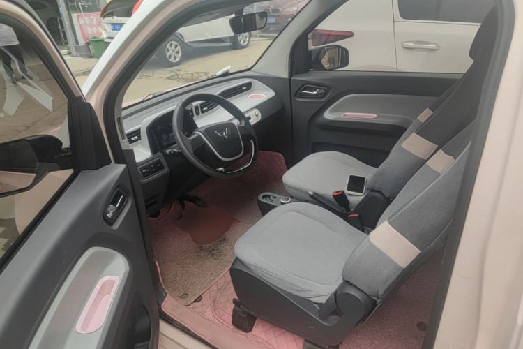 Used Wuling Hongguang MINIEV 2021 Macaron Sandwich Model 120 km Lithium Iron Phosphate Driver Seat