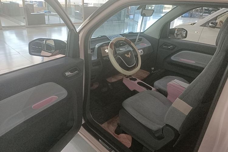 Used Wuling Hongguang MINIEV 2021 Macaron Fashion Model Lithium Iron Phosphate Driver Seat
