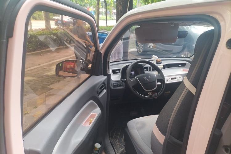 Used Wuling Hongguang MINIEV 2021 Macaron Premium Model – Lithium-NMC Driver Seat