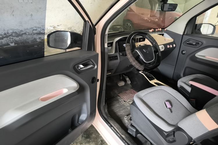 Used Wuling Hongguang MINIEV 2021 Macaron Premium Model – Lithium Iron Phosphate Driver Seat