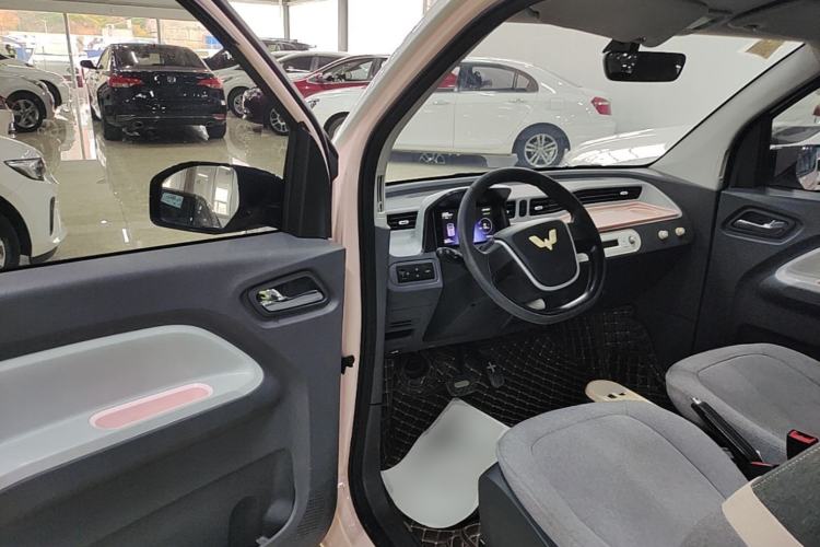 Used Wuling Hongguang MINIEV 2021 Macaron Premium Model – Lithium Iron Phosphate Driver Seat