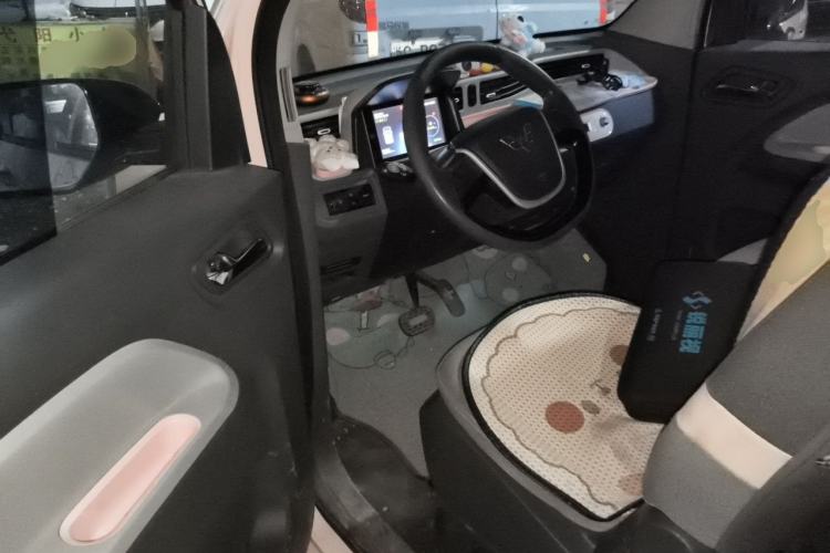 Used Wuling Hongguang MINIEV 2021 Macaron Premium Model – Lithium Iron Phosphate Driver Seat