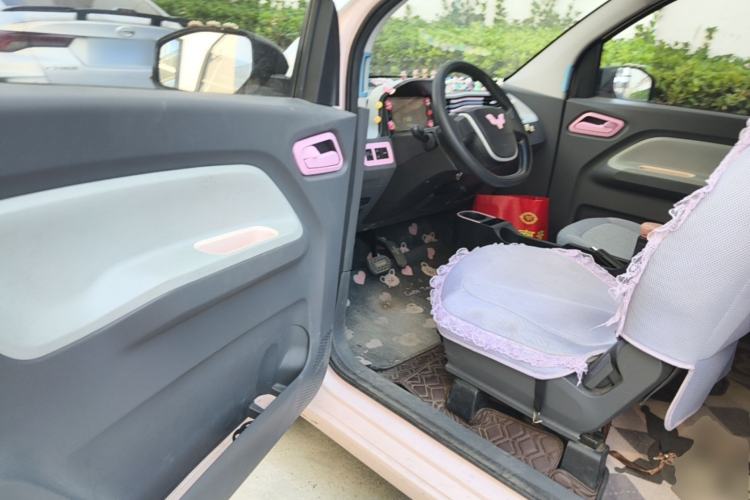 Used Wuling Hongguang MINIEV 2021 Macaron Sandwich Model 170 km Lithium Ternary Driver Seat