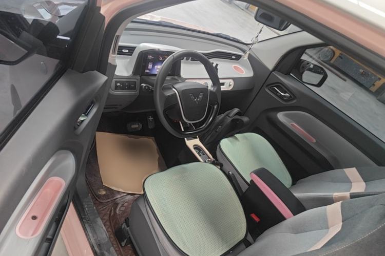 Used Wuling Hongguang MINIEV 2021 Macaron Premium Model – Lithium Iron Phosphate Driver Seat