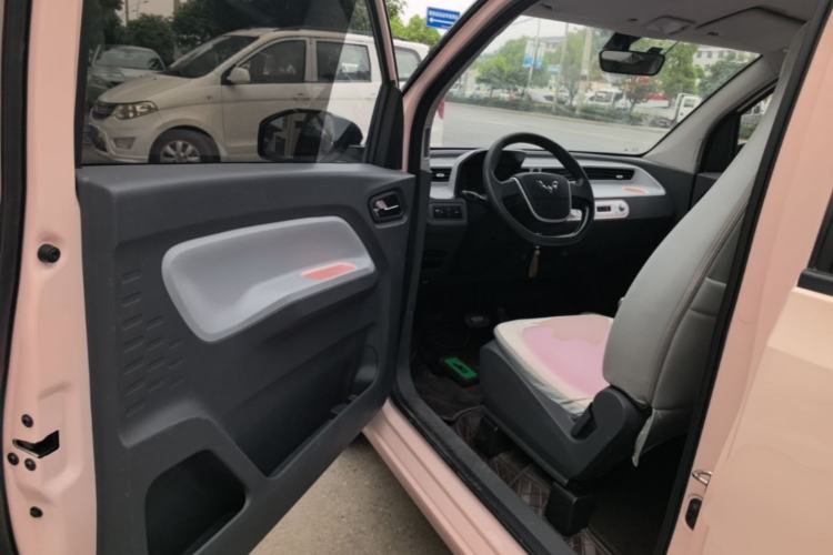 Used Wuling Hongguang MINIEV 2021 Macaron Premium Model – Lithium-NMC Driver Seat