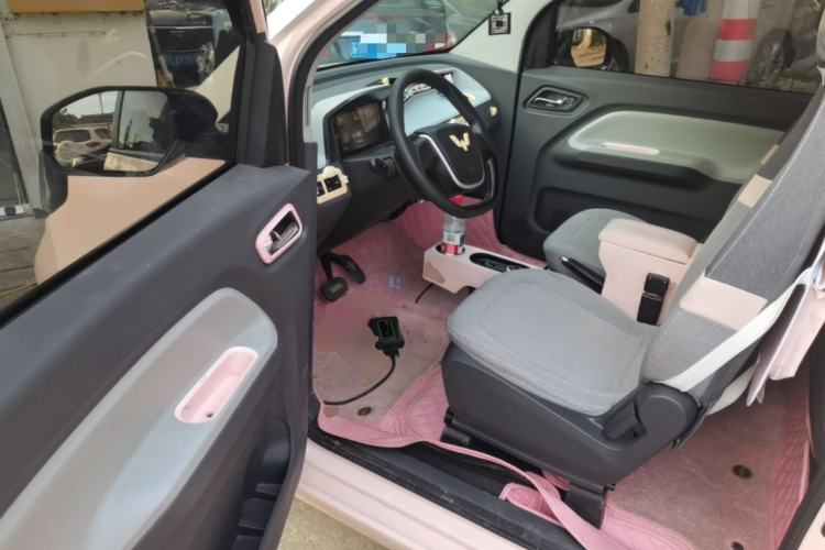 Used Wuling Hongguang MINIEV 2021 Macaron Premium Model – Lithium Iron Phosphate Driver Seat