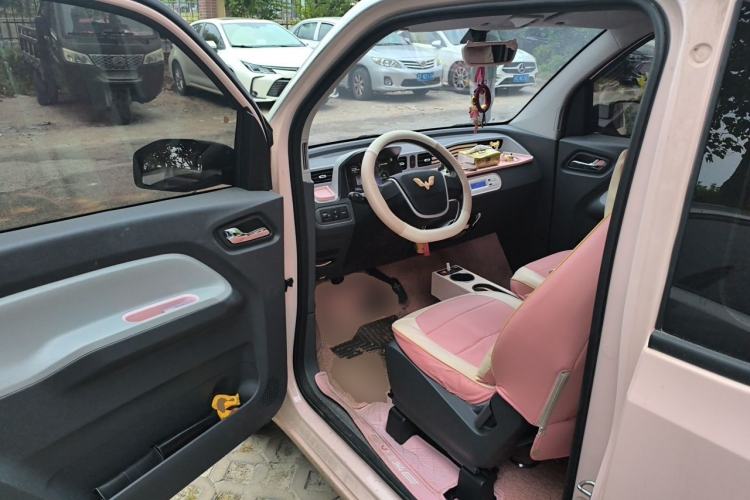 Used Wuling Hongguang MINIEV 2021 Macaron Premium Model – Lithium-NMC Driver Seat
