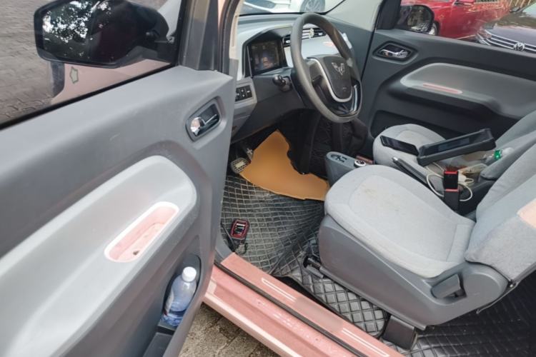 Used Wuling Hongguang MINIEV 2021 Macaron Premium Model – Lithium Iron Phosphate Driver Seat