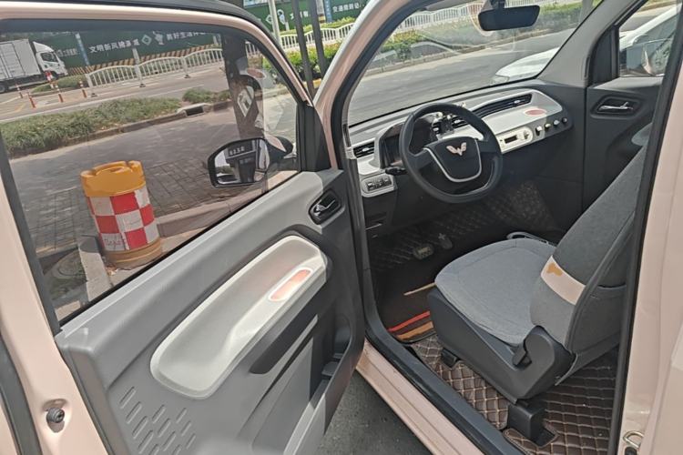 Used Wuling Hongguang MINIEV 2021 Macaron Premium Model – Lithium-NMC Driver Seat