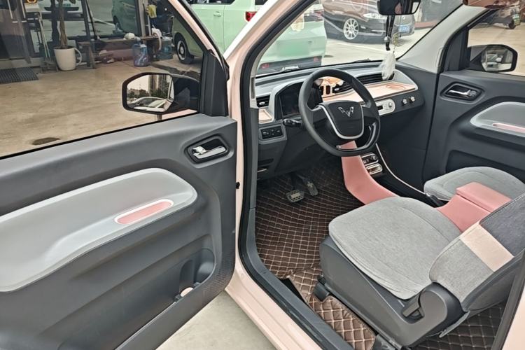 Used Wuling Hongguang MINIEV 2021 Macaron Premium Model – Lithium Iron Phosphate Driver Seat