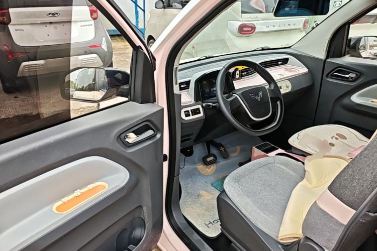 Used Wuling Hongguang MINIEV 2021 Macaron Premium Model – Lithium Iron Phosphate Driver Seat