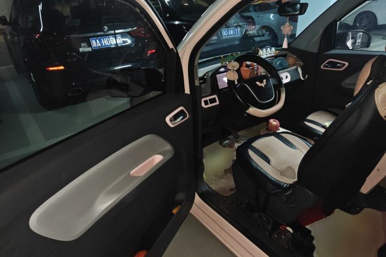 Used Wuling Hongguang MINIEV 2021 Macaron Premium Model – Lithium Iron Phosphate Driver Seat