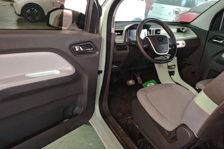Used Wuling Hongguang MINIEV 2021 Macaron Fashion Model Lithium Iron Phosphate Driver Seat
