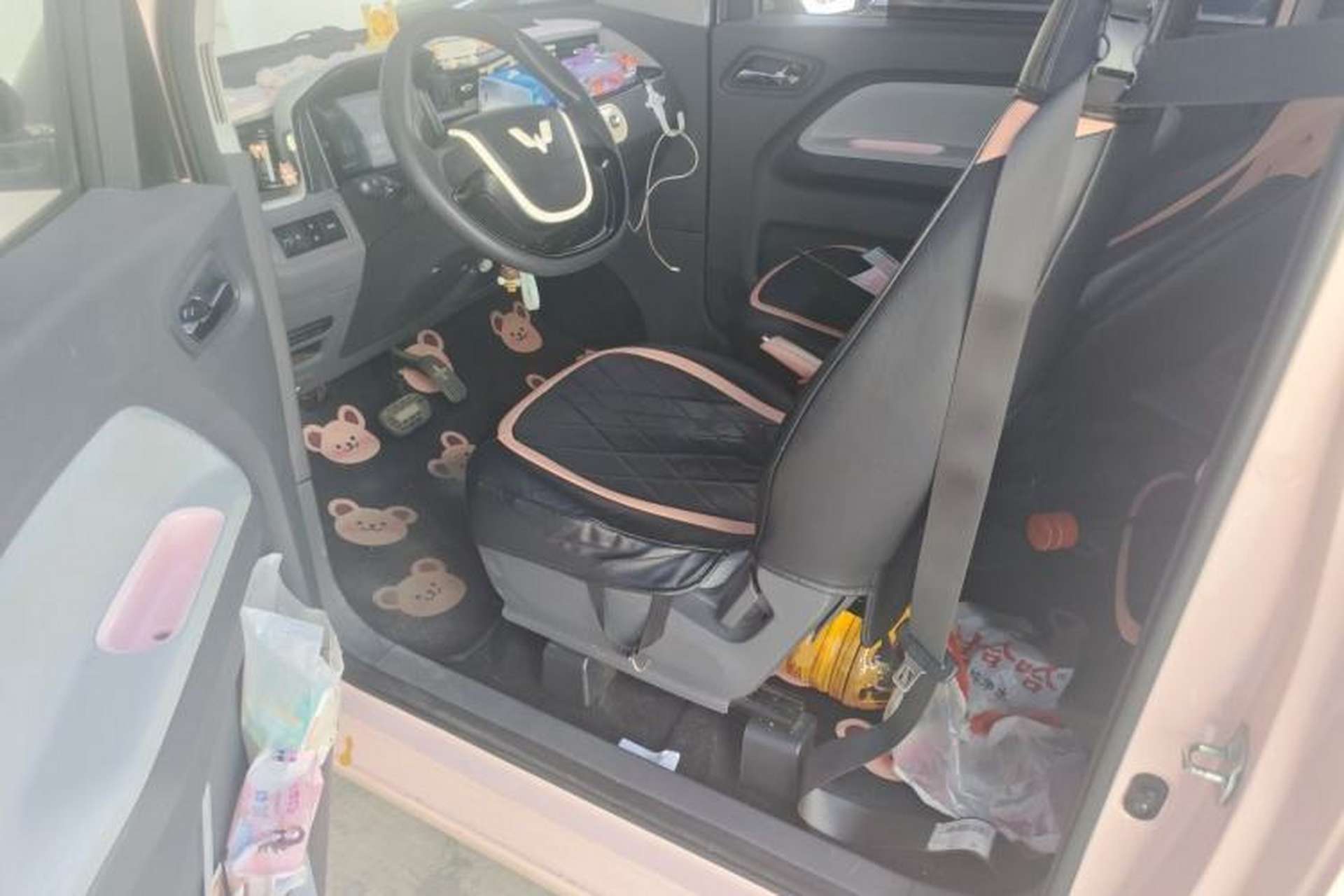 Used Wuling Hongguang MINIEV 2021 Macaron Premium Model – Lithium-NMC Driver Seat