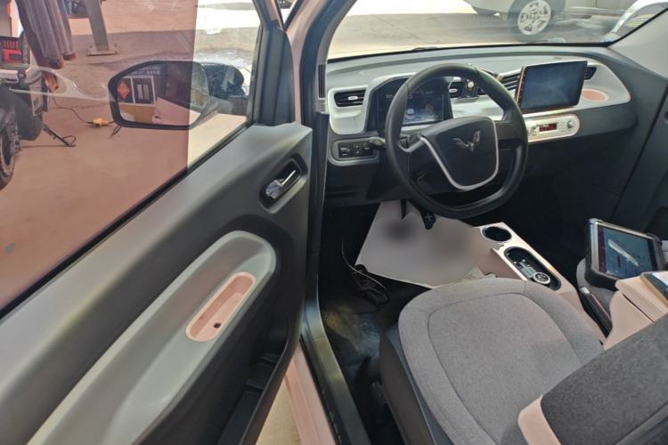 Used Wuling Hongguang MINIEV 2021 Macaron Fashion Model Lithium Iron Phosphate Driver Seat