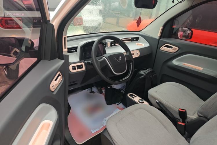 Used Wuling Hongguang MINIEV 2021 Macaron Premium Model – Lithium Iron Phosphate Driver Seat