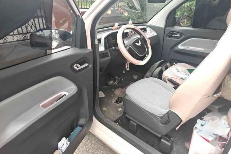Used Wuling Hongguang MINIEV 2021 Macaron Premium Model – Lithium Iron Phosphate Driver Seat