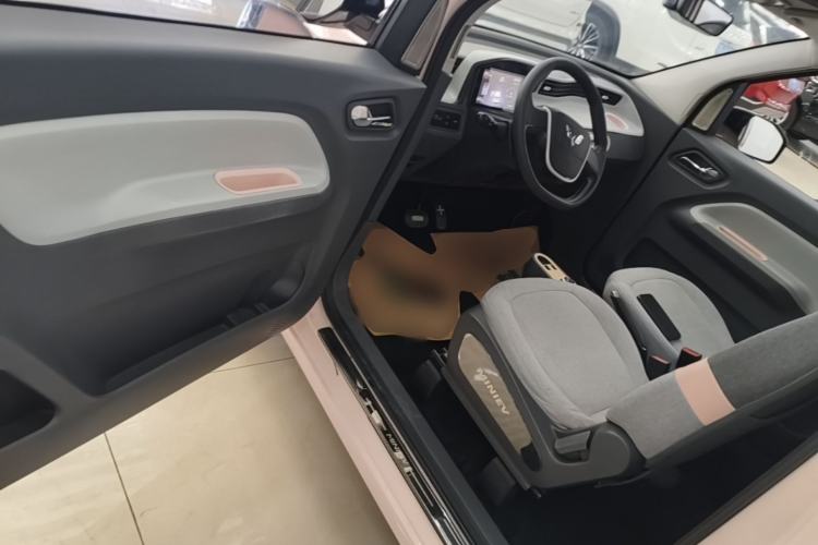 Used Wuling Hongguang MINIEV 2021 Macaron Premium Model – Lithium Iron Phosphate Driver Seat