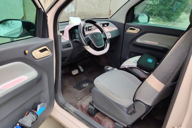 Used Wuling Hongguang MINIEV 2021 Macaron Premium Model – Lithium Iron Phosphate Driver Seat