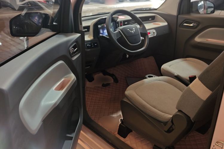 Used Wuling Hongguang MINIEV 2021 Macaron Sandwich Model 170 km Lithium Iron Phosphate Driver Seat