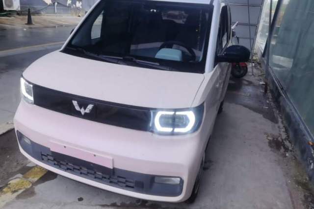 Used Wuling Hongguang MINIEV 2021 Macaron Premium Model – Lithium Iron Phosphate