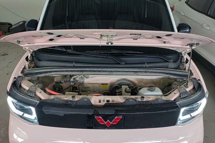 Used Wuling Hongguang MINIEV 2021 Macaron Premium Model – Lithium Iron Phosphate Engine Bay
