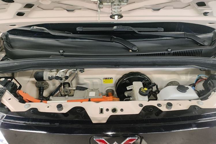 Used Wuling Hongguang MINIEV 2021 Macaron Fashion Edition Lithium-Ion Battery Engine Bay