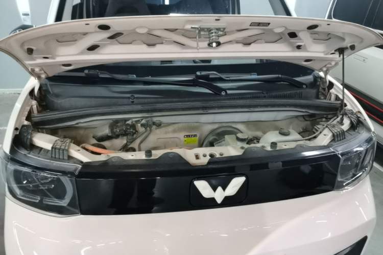 Used Wuling Hongguang MINIEV 2021 Macaron Premium Model – Lithium Iron Phosphate Engine Bay