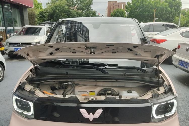 Used Wuling Hongguang MINIEV 2021 Macaron Fashion Edition Lithium-Ion Battery Engine Bay