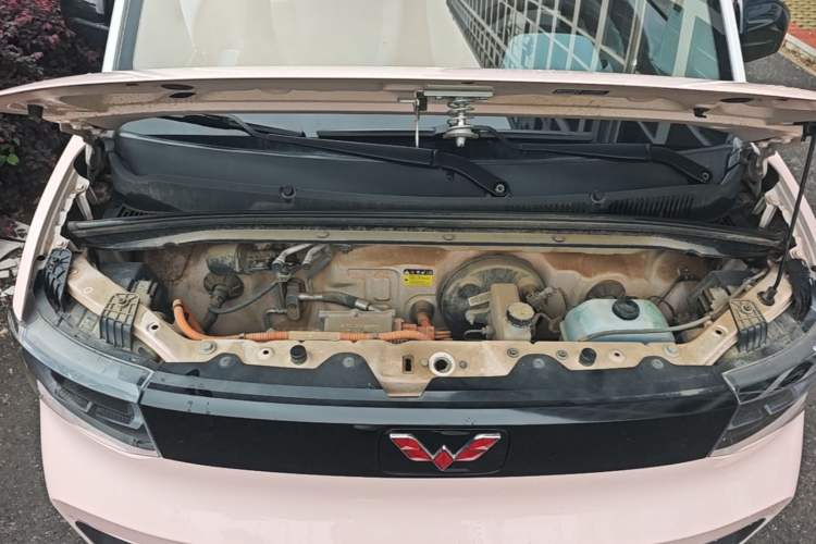 Used Wuling Hongguang MINIEV 2021 Macaron Fashion Edition Lithium-Ion Battery Engine Bay