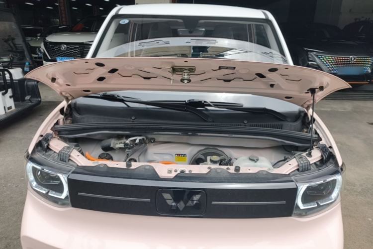 Used Wuling Hongguang MINIEV 2021 Macaron Fashion Edition Lithium-Ion Battery Engine Bay