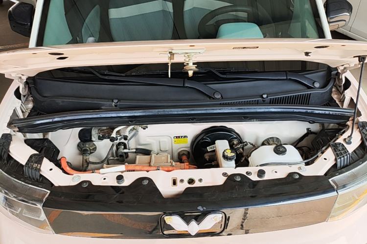 Used Wuling Hongguang MINIEV 2021 Macaron Fashion Edition Lithium-Ion Battery Engine Bay