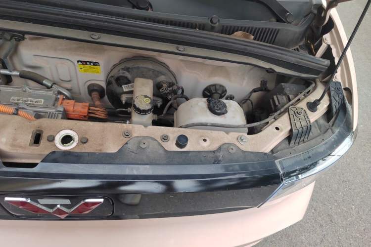 Used Wuling Hongguang MINIEV 2021 Macaron Premium Model – Lithium Iron Phosphate Engine Bay Left