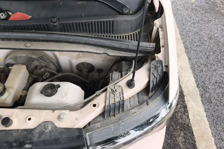 Used Wuling Hongguang MINIEV 2021 Macaron Premium Model – Lithium Iron Phosphate Engine Bay Left