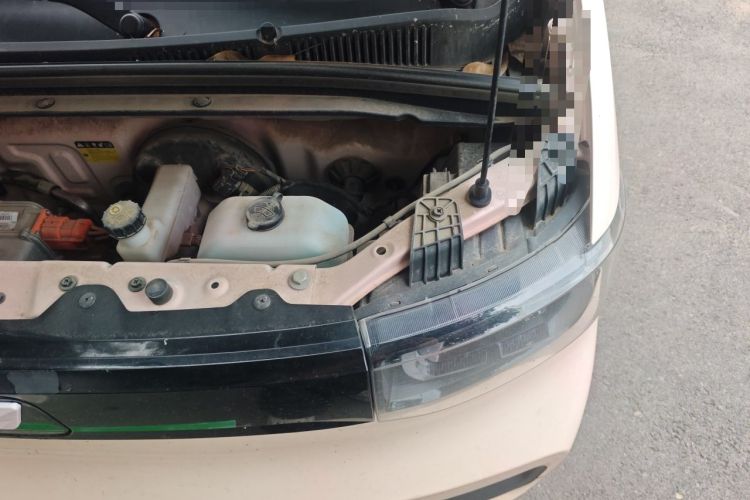 Used Wuling Hongguang MINIEV 2021 Macaron Fashion Edition Lithium-Ion Battery Engine Bay Left