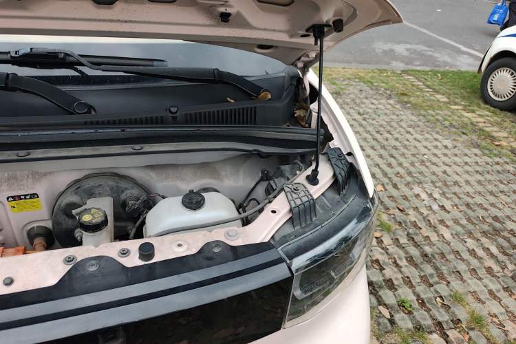 Used Wuling Hongguang MINIEV 2021 Macaron Premium Model – Lithium-NMC Engine Bay Left