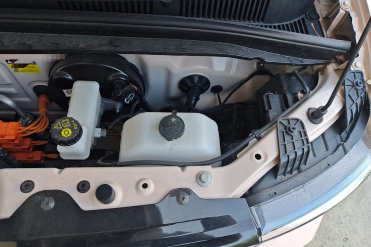Used Wuling Hongguang MINIEV 2021 Macaron Premium Model – Lithium Iron Phosphate Engine Bay Left