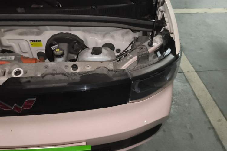 Used Wuling Hongguang MINIEV 2021 Macaron Premium Model – Lithium Iron Phosphate Engine Bay Left