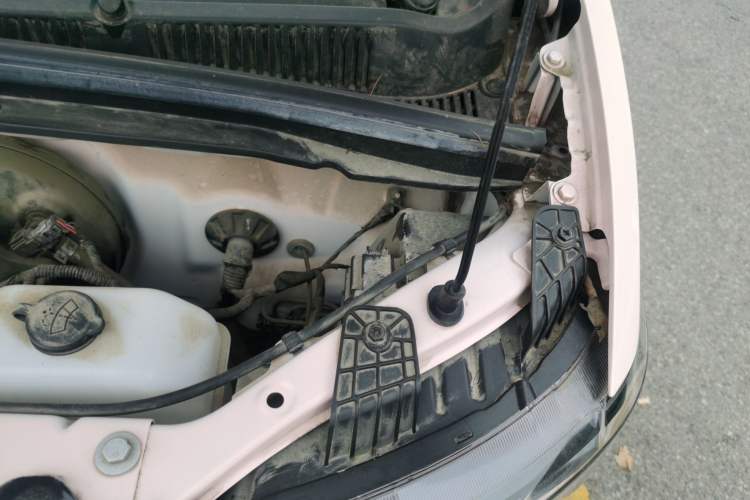 Used Wuling Hongguang MINIEV 2021 Macaron Premium Model – Lithium Iron Phosphate Engine Bay Left