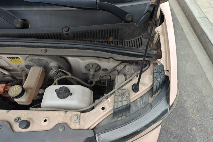 Used Wuling Hongguang MINIEV 2021 Macaron Premium Model – Lithium Iron Phosphate Engine Bay Left