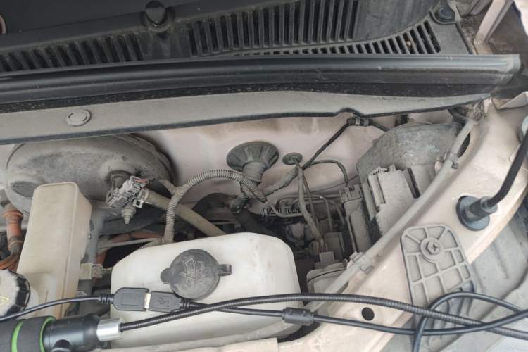 Used Wuling Hongguang MINIEV 2021 Macaron Fashion Edition Lithium-Ion Battery Engine Bay Left