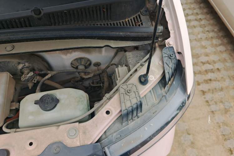 Used Wuling Hongguang MINIEV 2021 Macaron Premium Model – Lithium Iron Phosphate Engine Bay Left