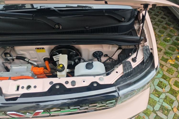Used Wuling Hongguang MINIEV 2021 Macaron Premium Model – Lithium-NMC Engine Bay Left