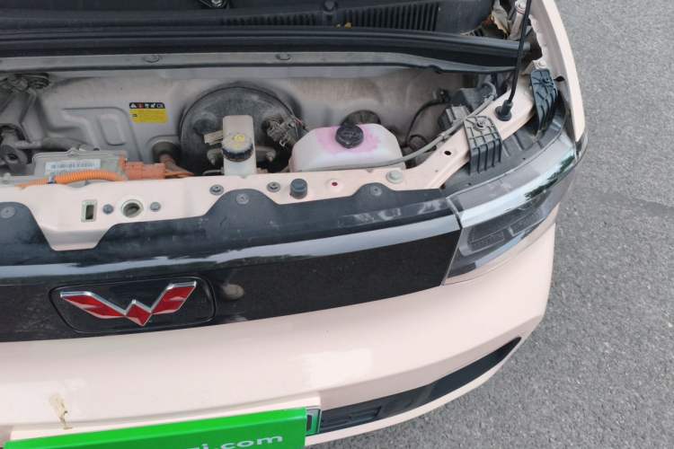 Used Wuling Hongguang MINIEV 2021 Macaron Premium Model – Lithium Iron Phosphate Engine Bay Left