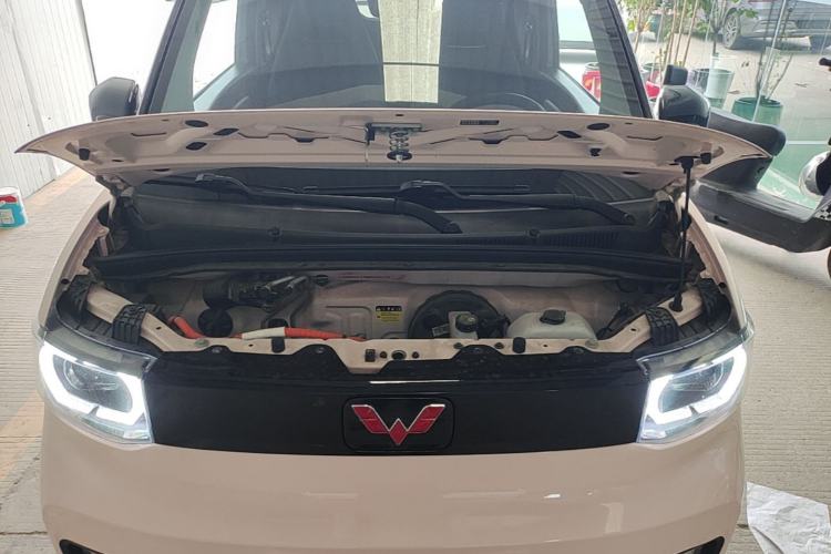 Used Wuling Hongguang MINIEV 2021 Macaron Fashion Edition Lithium-Ion Battery Engine Bay